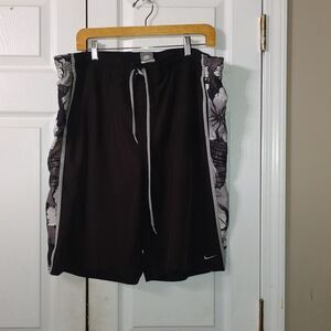 Nike mens black gray side floral panel bathing suit swim trunks Sz XL